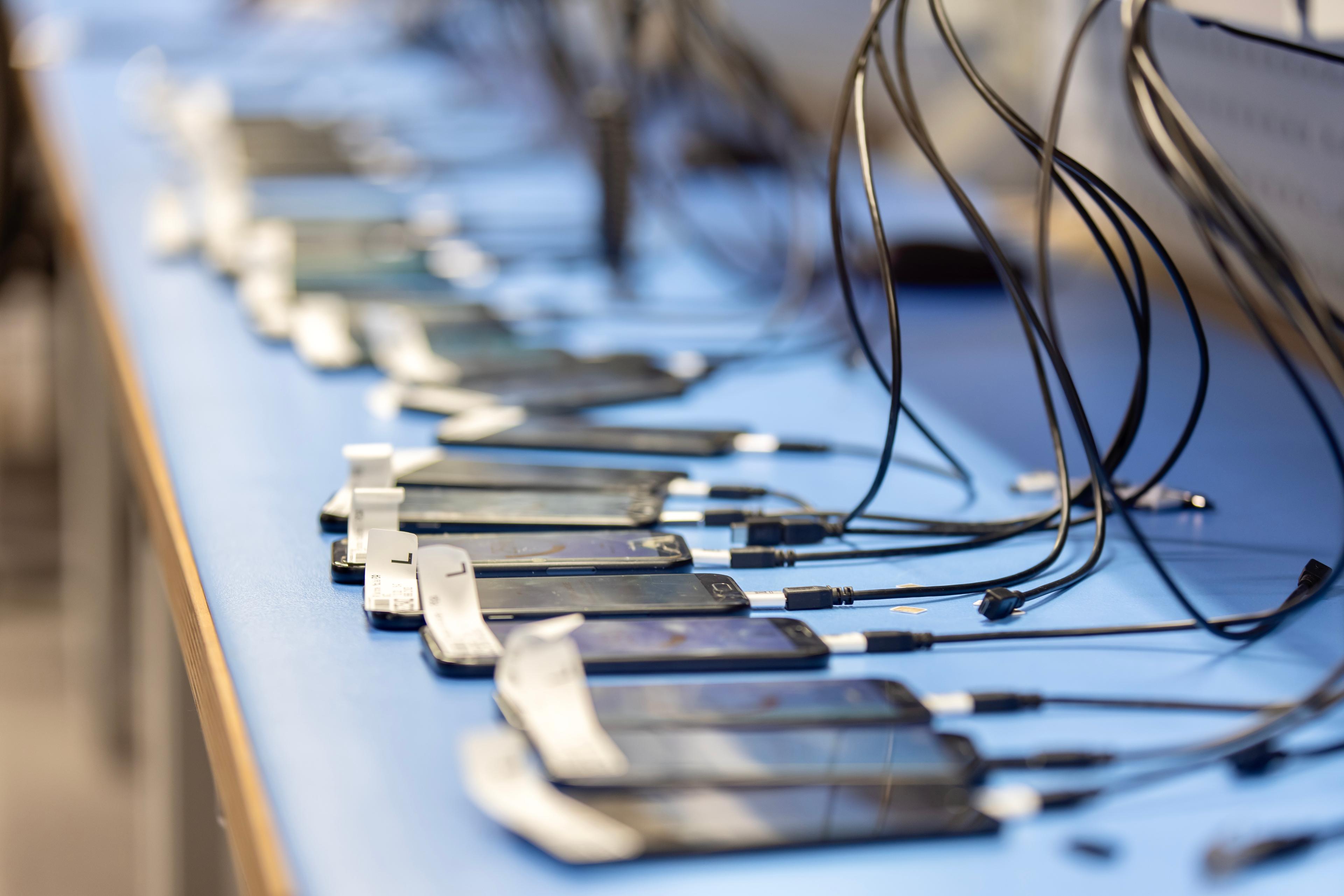 Handys werden generalüberholt und geprüft