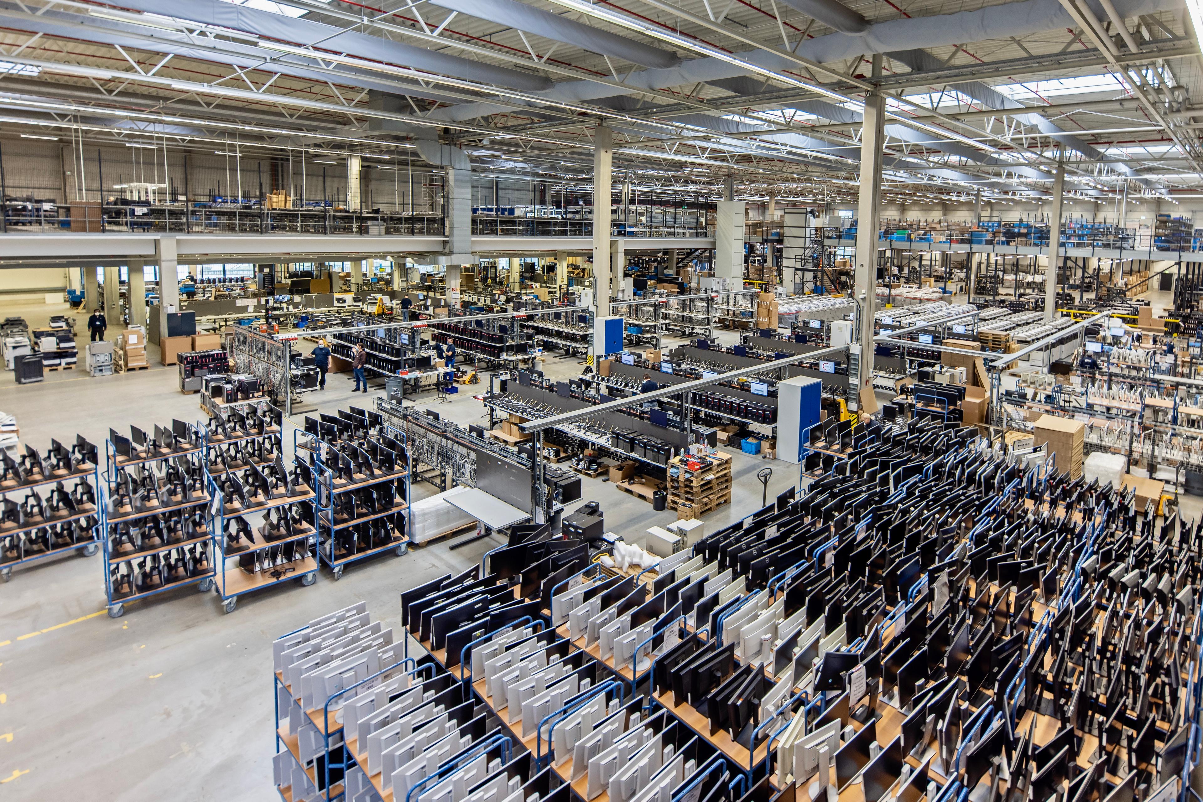 Lager mit aufbereiteter IT-Hardware von circulee